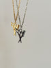 Coiffeuse ~ collier