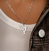 Coiffeuse ~ collier