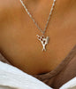 Coiffeuse ~ collier