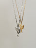 Coiffeuse ~ collier