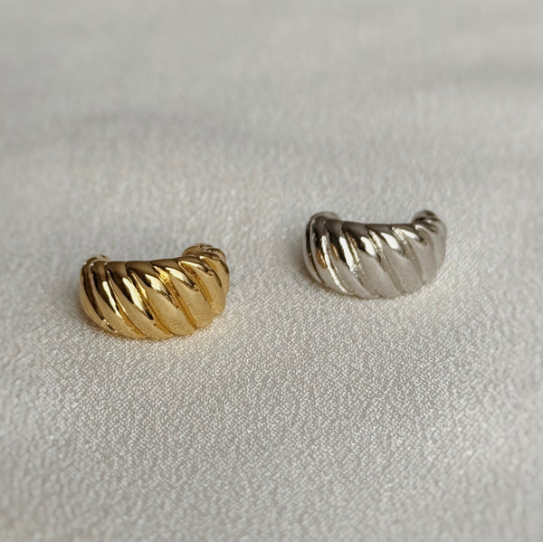 Wonder ~ faux piercing