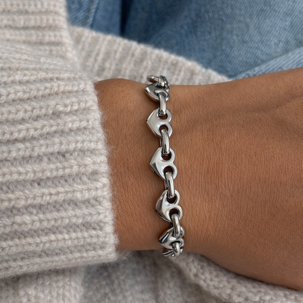 All you need is love ~ bracelet