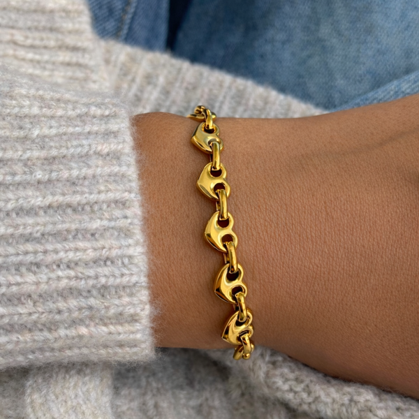 All you need is love ~ bracelet