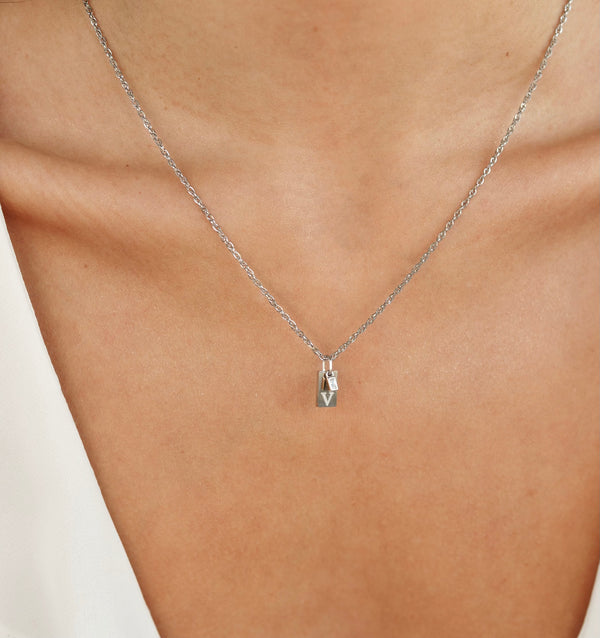 Lettre ~ collier personnalisé