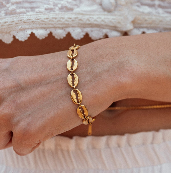 Shell ~ bracelet